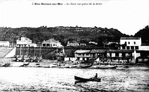 Bou-Haroun - Le Port vu de la Jetee